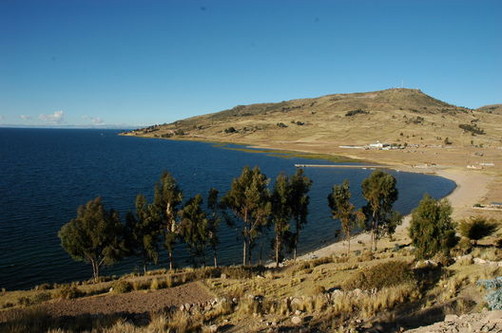 Capacitan a guardaparques para proteger el Titicaca