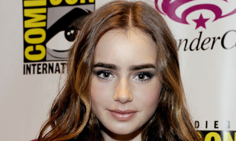 Blancanieves con Lily Collins se llamará 'Mirror Mirror'