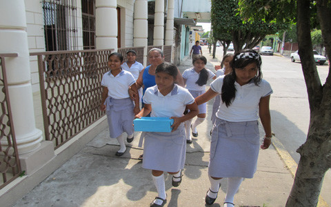 Congresistas respaldan campaña por inicio del año escolar y matrícula de niños con discapacidad