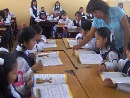 Condenados por terrorismo no deben enseñar en colegios, sostienen