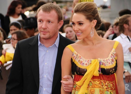 Guy Ritchie ya es padre nuevamente