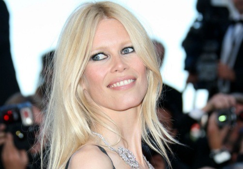 Claudia Schiffer compró una casa embrujada