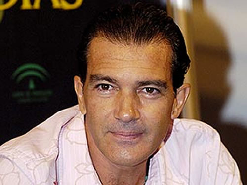 Antonio Banderas recuerda su infancia por sus personajes