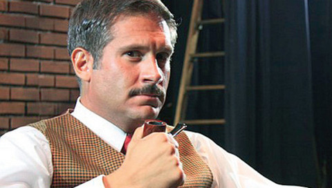 Arath de la Torre emocionado con titulo de 'Mr. Amigo 2012'
