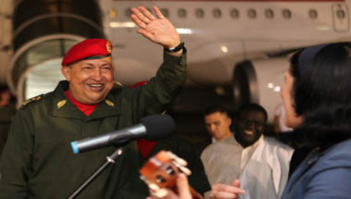 Chávez llega a Cuba para someterse a sesión de quimioterapia