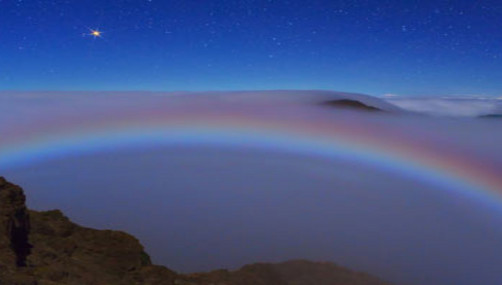 Video: arcoíris lunar deja mudos en YouTube