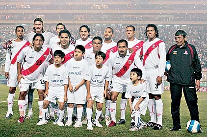 Así formaría la selección peruana ante Paraguay