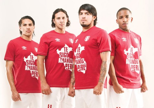 Pizarro, Vargas, Farfán y Guerrero aparecen en campaña 'Te sigo amando, Perú'