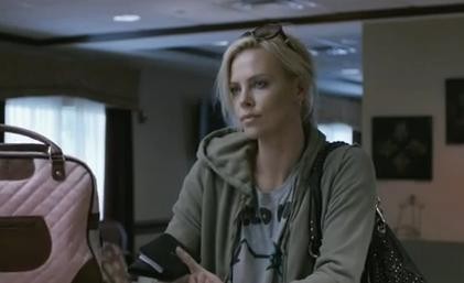 Primer tráiler de Young Adult con Charlize Theron