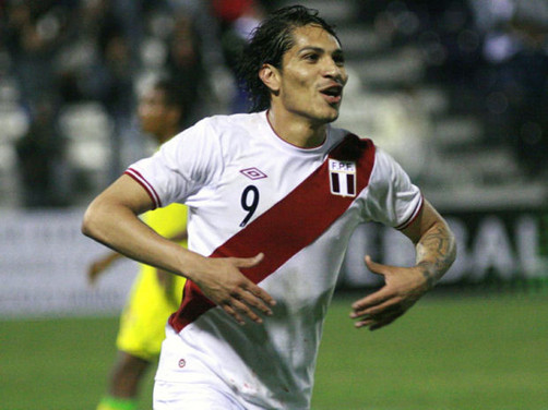 Paolo Guerrero hizo hincapié a su apellido en Facebook