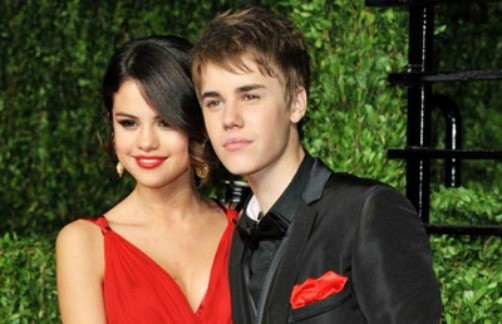 Justin Bieber regaló a Selena Gómez una pulsera de diamantes