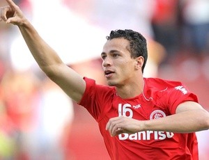 Damiao sustituiría a Cassano en el Milan