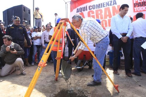 Gobierno impulsará programa de viviendas en zonas rurales y altoandinas