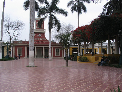 Iluminación especial por Navidad será encendida en parque municipal de Barranco