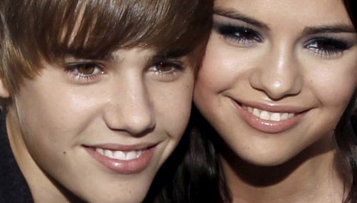 Justin Bieber y Selena Gómez se deshacen de sus anillos de castidad