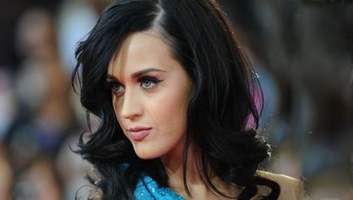 Katy Perry es llevada de emergencia a un hospital