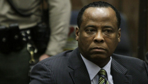 Se pospone audiencia de Conrad Murray