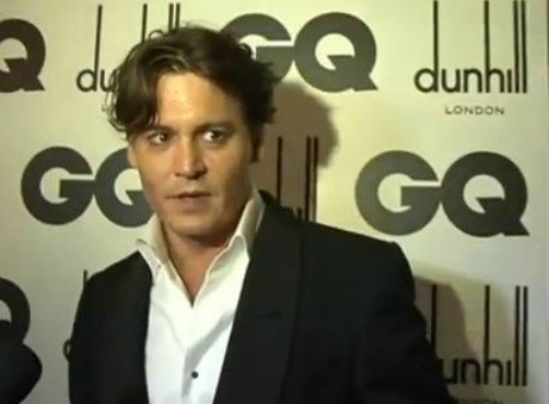Johnny Depp sorprendió en Premios Hombres del Año GQ (video)