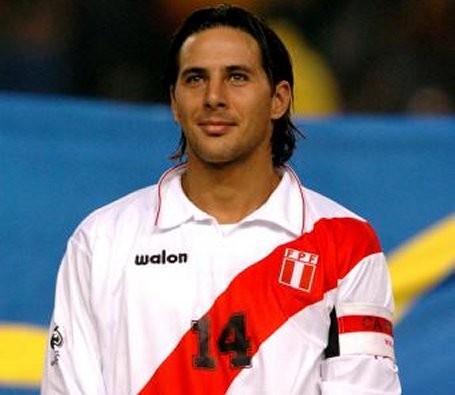 Claudio Pizarro calificó como 'importante' victoria ante Paraguay