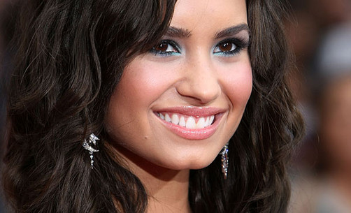 Demi Lovato captada sin maquillaje