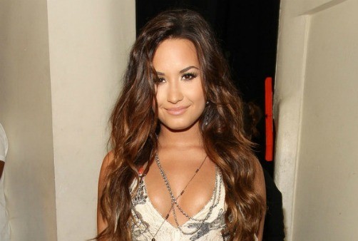 Demi Lovato es portada de la revista Latina