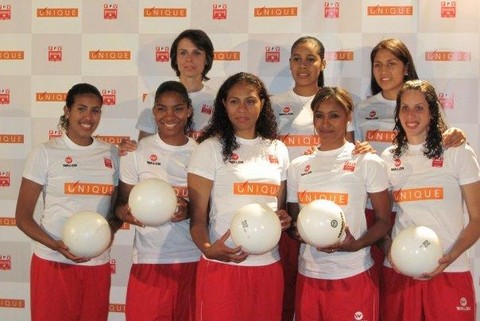 Federación Peruana de Voleibol renueva convenio con la marca Unique