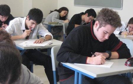 OBEC: Becas y créditos educativos se gestionarán de manera regional