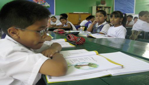 Colegio trujillano cambia los libros por plataformas virtuales