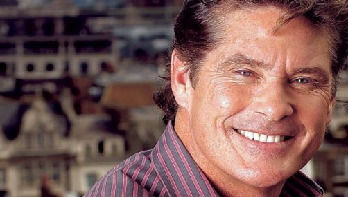 David Hasselhoff se pasa al porno