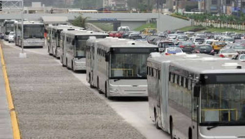 Bus del Metropolitano arrolla a joven en Comas