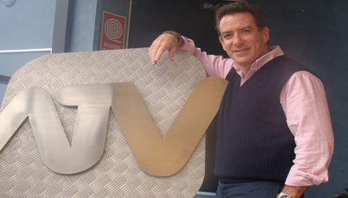 Fleischman le da con todo a Arturo Woodman