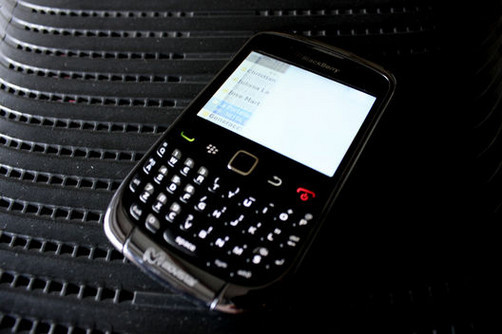 Blackberry investiga fallas en correo electrónico