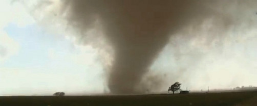 Increíble: tornado arrasó en Tipton, Oklahoma
