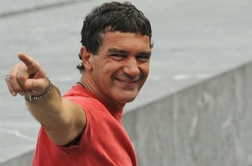 Antonio Banderas recibía burlas por sus orejas