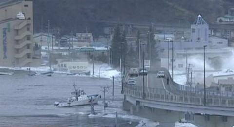 A un año del terremoto: Japón recuerda a sus víctimas