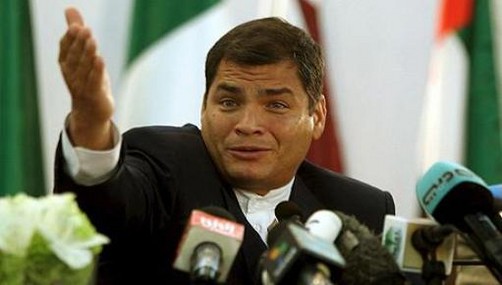 Rafael Correa a la prensa: 'Responderé con la ley en la mano a sus infamias'