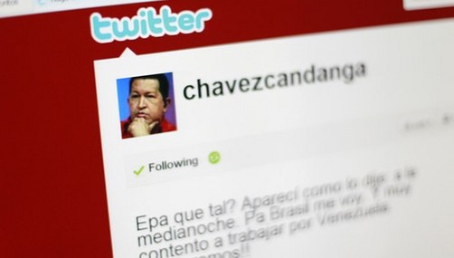 Hugo Chávez: 200 personas manejan su Twitter