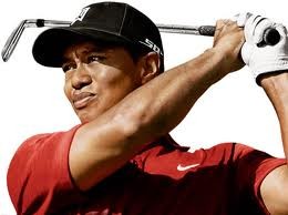 Tiger Woods falla tiro en torneo por culpa de 'hot dog'