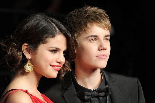 Justin Bieber y Selena Gomez juntos en París