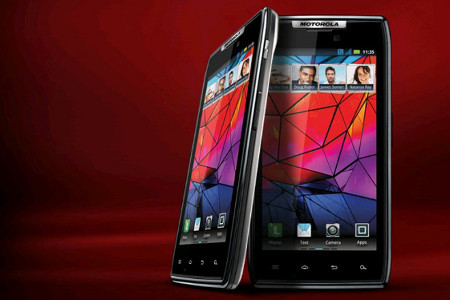 Motorola presenta el Droid Razr Maxx en el CES 2012