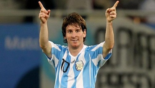 Técnico de Costa Rica prohibió a sus jugadores pedir autógrafos a Messi