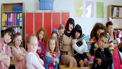 Jessie J estrena su video 'Who's Laughing Now'