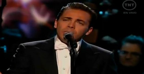 Cristian Castro interpretó 'El Triste' en los Grammy Latino (video)