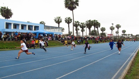 Barranco relanza semillero de atletismo en Estadio Gálvez Chipoco