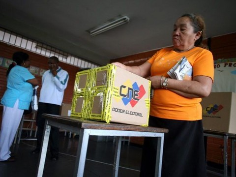 Miles de venezolanos sufragaron en Florida