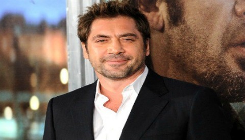 Javier Bardem, rubio y vestido de policía en 'Skyfall' (Foto)