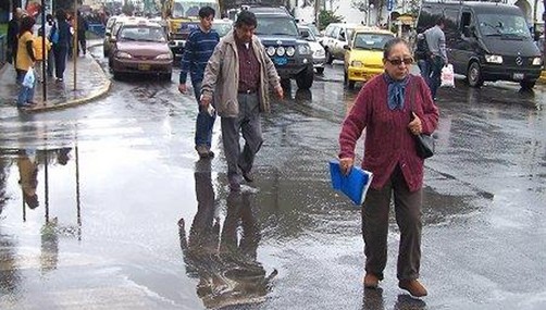 SENAMHI: Frío y lluvias seguirán en Lima