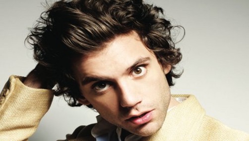 Mika lanza nuevo single 'Elle me dit'