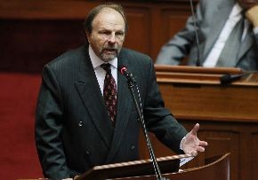 Premier y titular del MEF sustentarán presupuesto del 2012 en Congreso