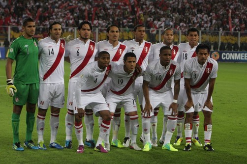Selección peruana llegó a Lima procedente de Santiago